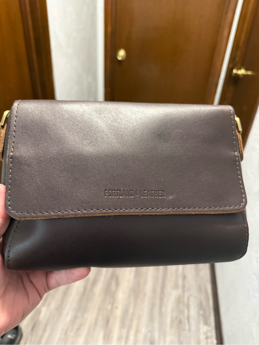 Portland Leather Grizzly medium Metro Smooth Leather Crossbody with Flap